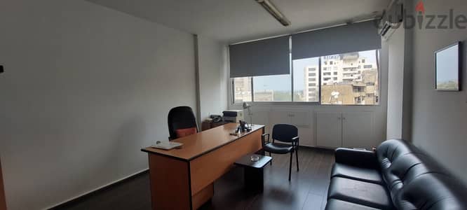 Office for rent in Dora مكتب مفروش للإيجار في الدورة