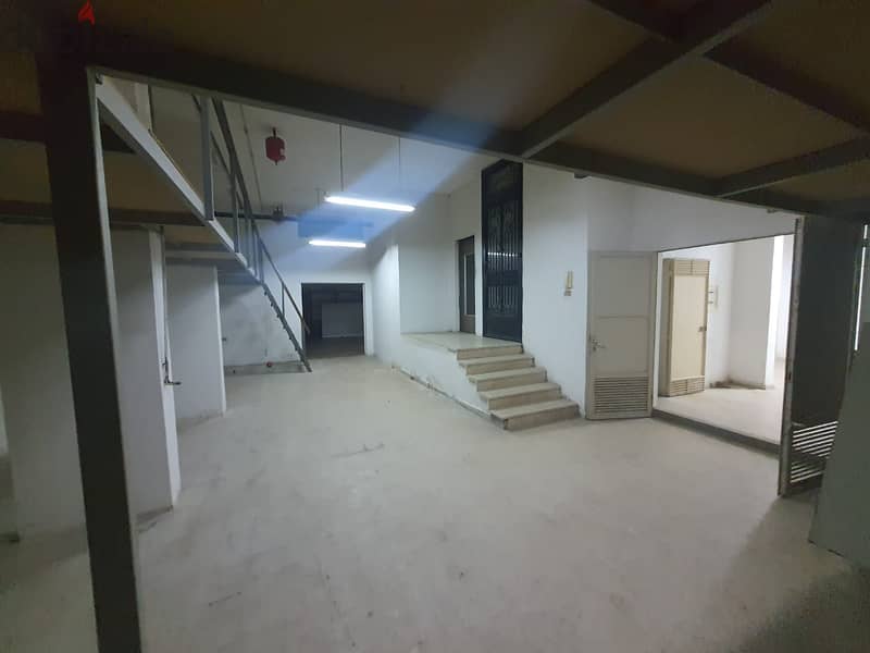 Warehouse for sale in Mansourieh مستودع للبيع في المنصورية 4