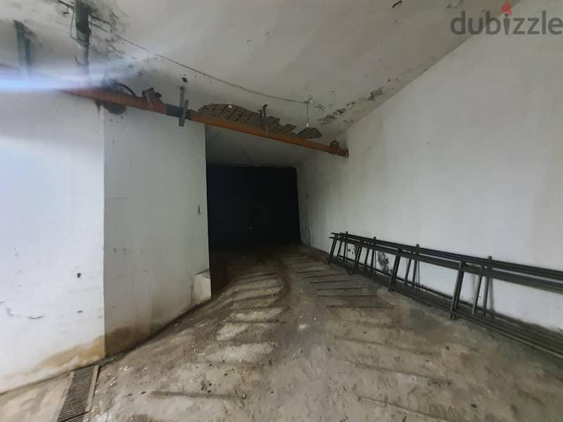 Warehouse for sale in Mansourieh مستودع للبيع في المنصورية 7