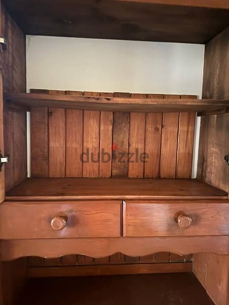 Kitchen wooden dressoir in good condition 1