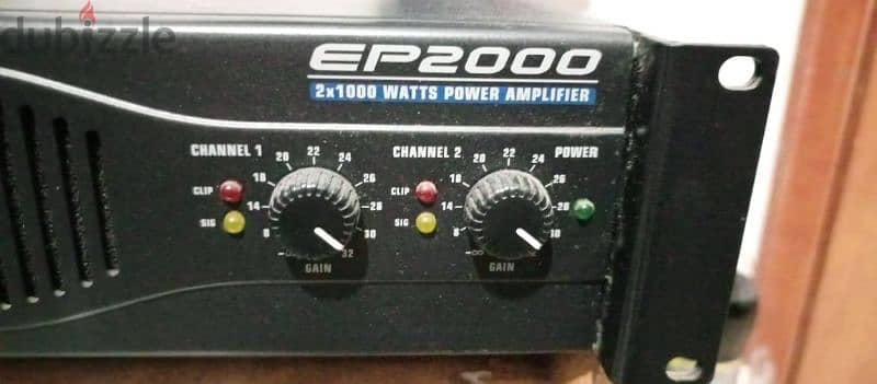 Behringer Europower EP2000 Power Amplifier 1