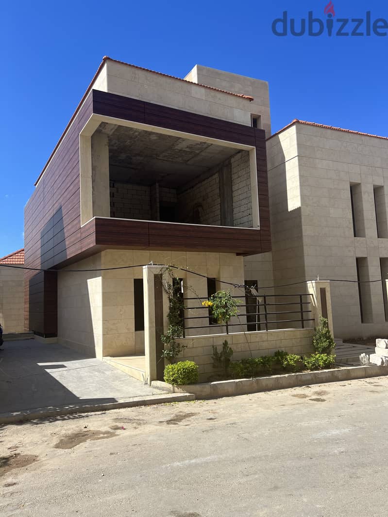 Villa for sale above Rmayleh فيلا للبيع فوق الرميلة 2