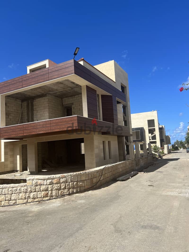 Villa for sale above Rmayleh فيلا للبيع فوق الرميلة 1