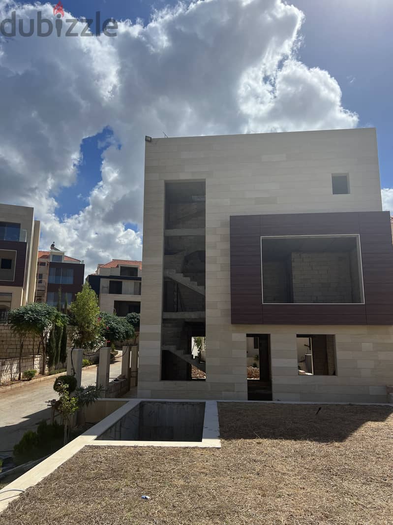 Villa for sale above Rmayleh فيلا للبيع فوق الرميلة 3