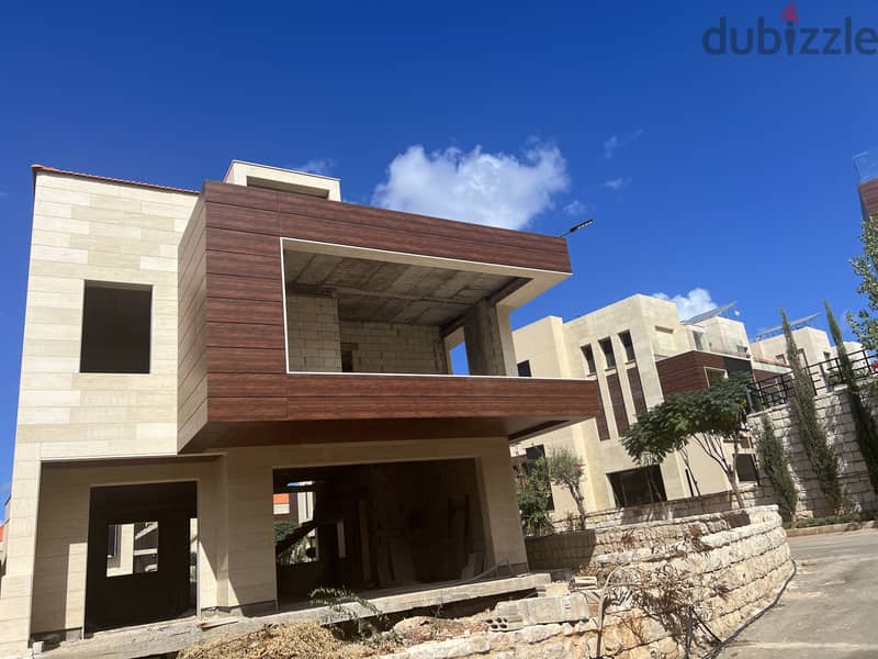 Villa for sale above Rmayleh فيلا للبيع فوق الرميلة 1