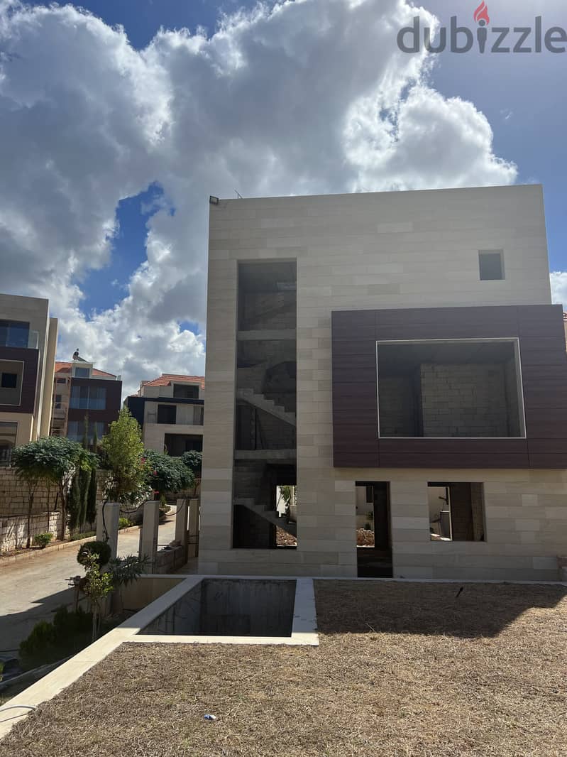 Villa for sale above Rmayleh فيلا للبيع فوق الرميلة 3