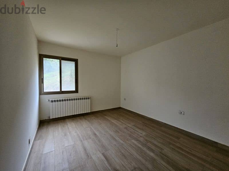 155SQM APARTMENT WITH MAGNIFICENT VIEW IN BROUMMANA 7