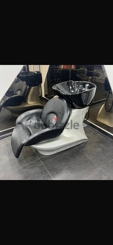 hair salon equipment in a good condition like new