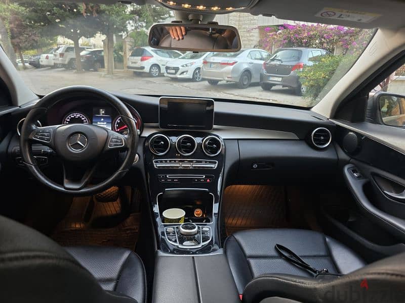 Mercedes-Benz C-Class 2018 11