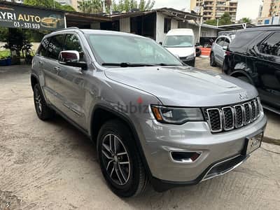 Jeep Grand Cherokee 2018 Limited  plius clean car fax