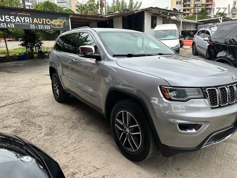 Jeep Grand Cherokee 2018 Limited  plius clean car fax 1