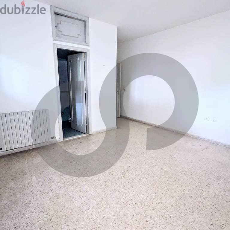 MOUNTAIN VIEW / CALM AREA IN BALLOUNEH / 24/7 ELEVATOR ! REF#SC01333 ! 3