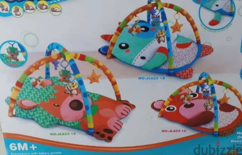 Playmat 6M+ with free gift twistshake bibs 4M+ 6