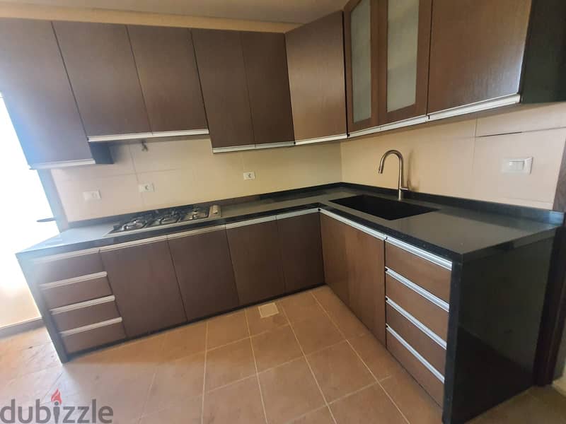 Apartment for sale in Ras El Nabeh شقة للبيع في رأس النبع 9