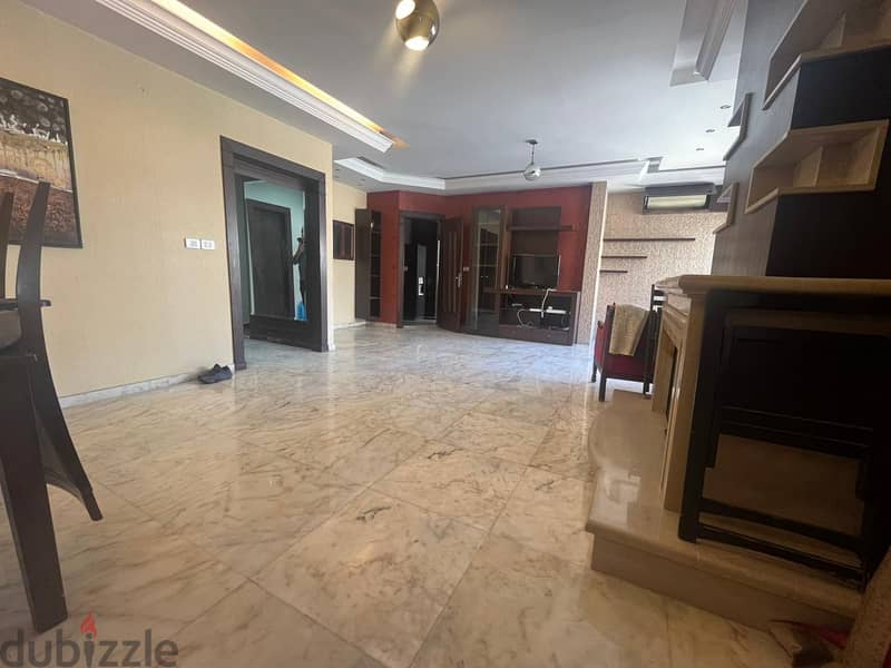 Apartment for sale in Ras Al Nabaa شقة جميلة للبيع في راس النبع 2