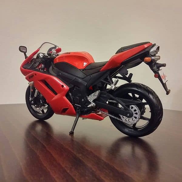 Kawasaki Ninja ZX-6R diecast motorcycle model 1:12 2