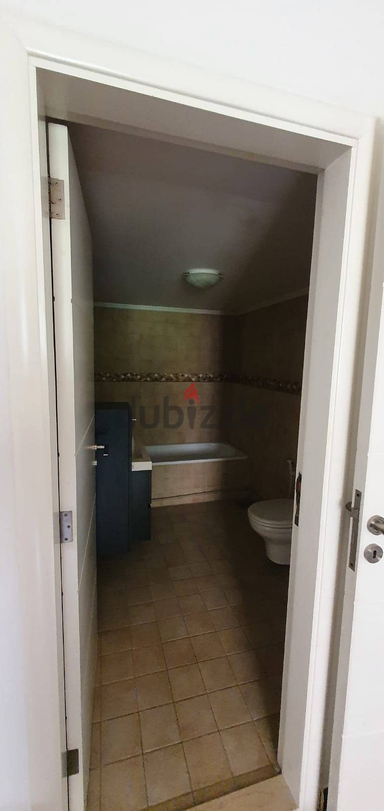 Apartment For sale in Hazmieh شقة للبيع في الحازمية 18