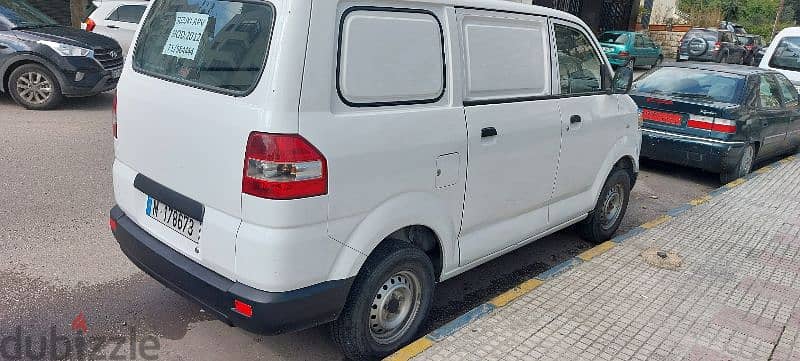 Suzuki APV 2012 1