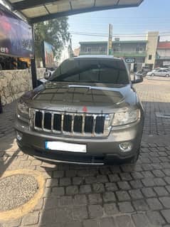 Jeep Grand Cherokee 2011 0