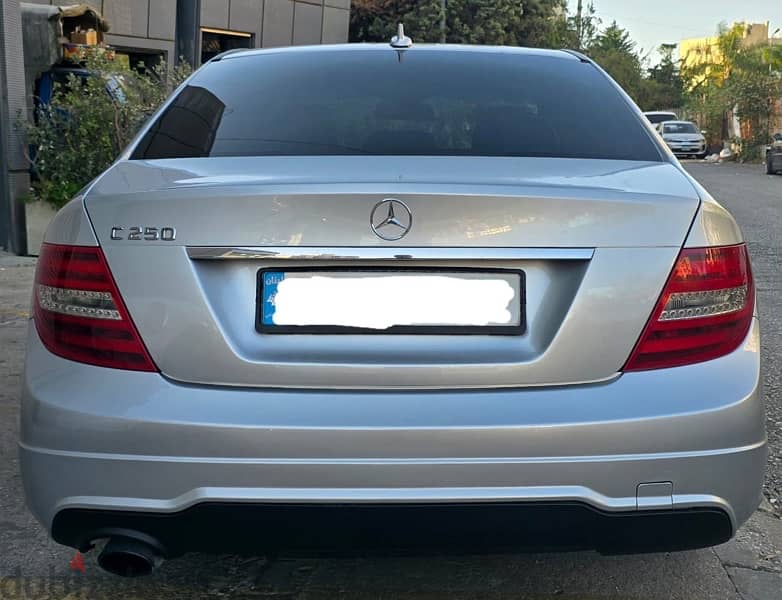 Mercedes-Benz C-Class 2012 4