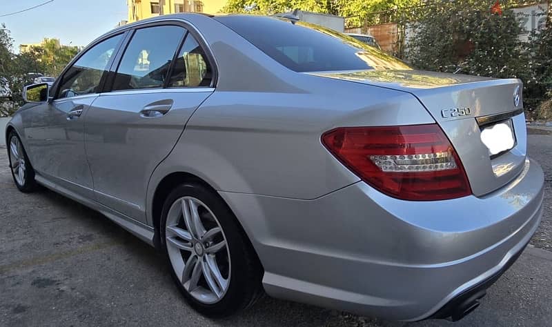 Mercedes-Benz C-Class 2012 5