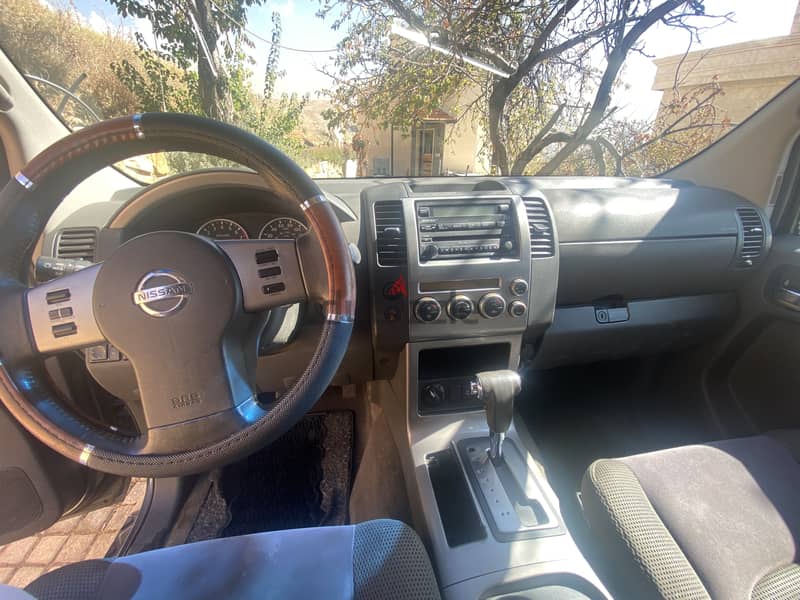 Nissan Pathfinder 2005 SE 5