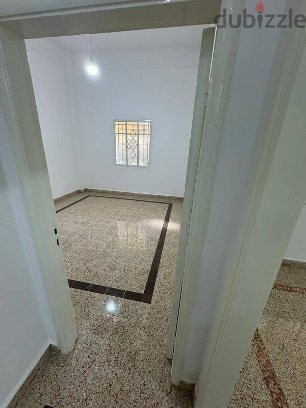 office for rent in Bourj Hammoud مكتب للايجار في برج حمود 8