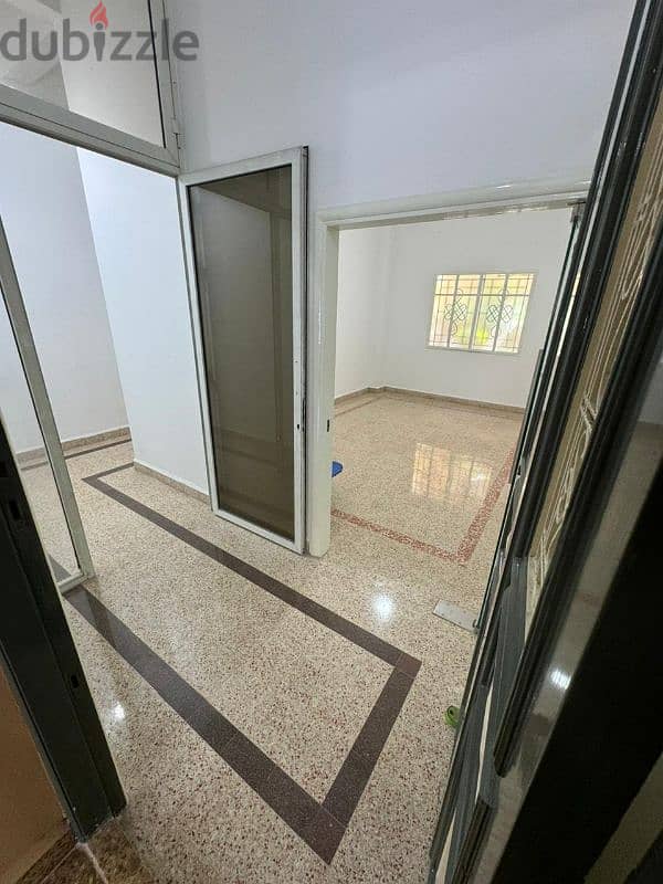 office for rent in Bourj Hammoud مكتب للايجار في برج حمود 17