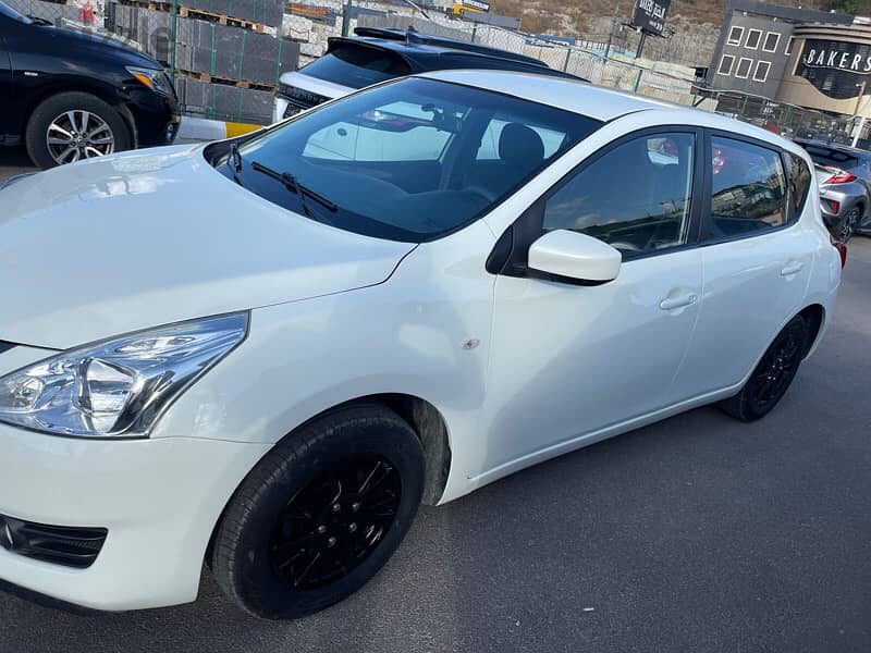 Nissan Tiida 2014 2