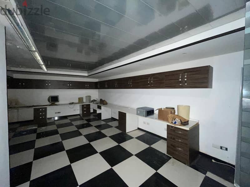 RWK238CA - Showroom For Rent In Sahel Alma  صالة عرض للايجار 1