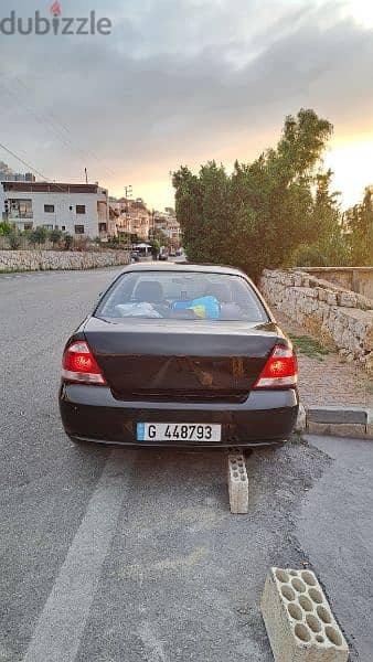 Nissan Sunny 2011 0