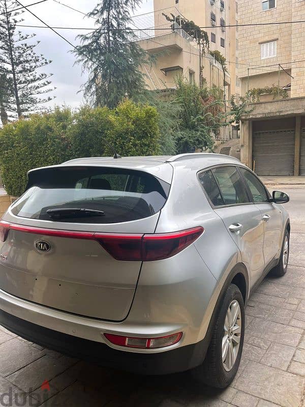 Kia Sportage 2017 silver 71000km 7