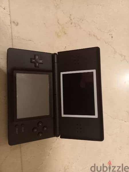 nintendo ds lite with charger and pen 1