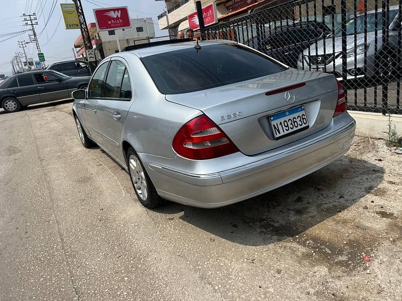 Mercedes-Benz E-Class 2003 5