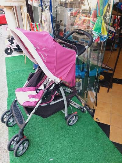 عرباية بيبي بحالة جيدة stroller Mamalove