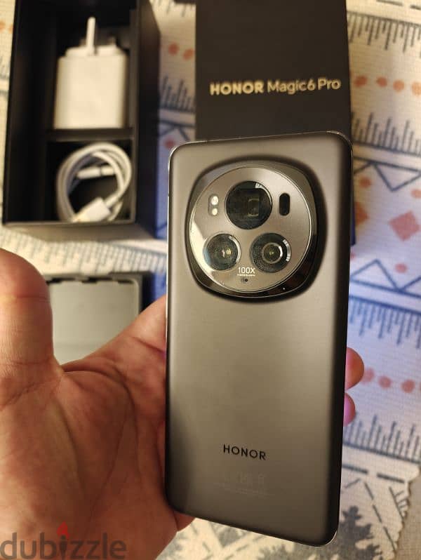 Honor Magic V6 Pro 875$ 2