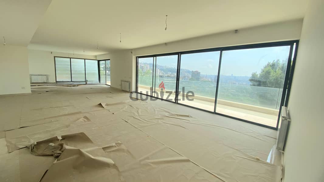 Apartment for sale in Naccache/ Amazing View/New/ Spacious 5