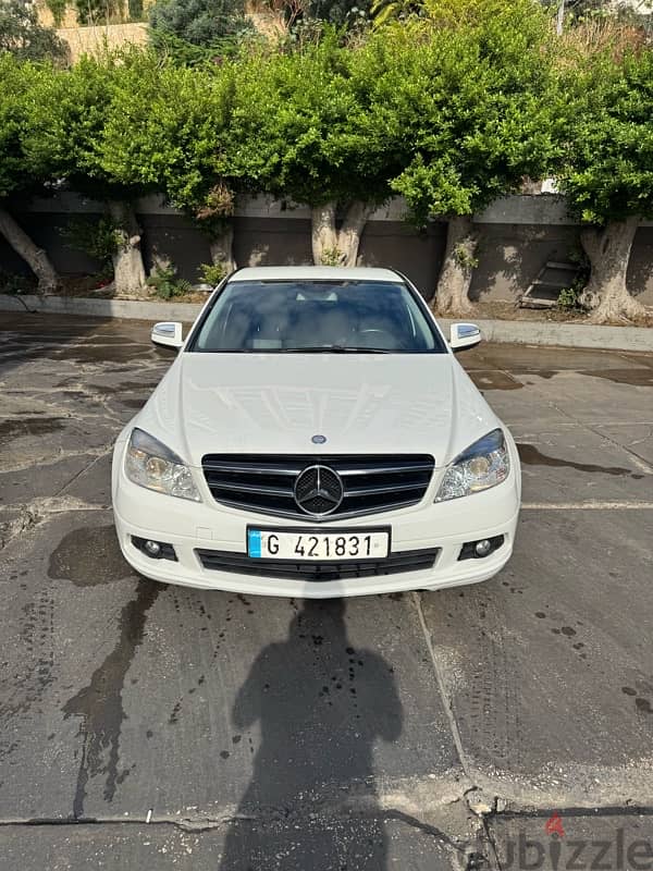 Mercedes-Benz C-Class 2009 1