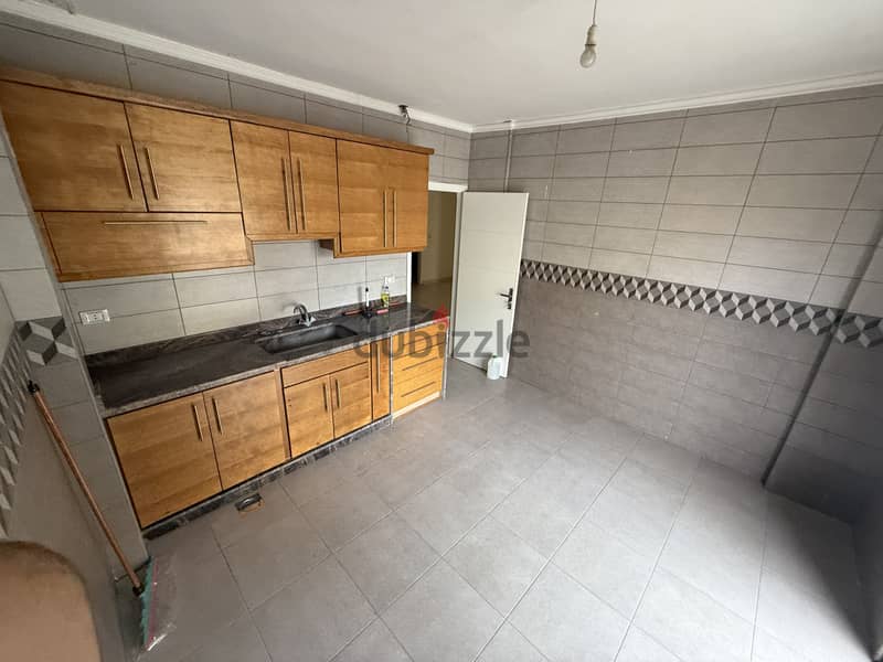 Apartment for sale in Tripoli شقة للبيع في طرابلس 2