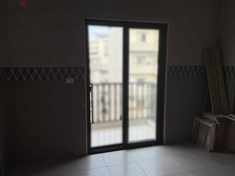 Apartment for sale in Tripoli شقة للبيع في طرابلس 3