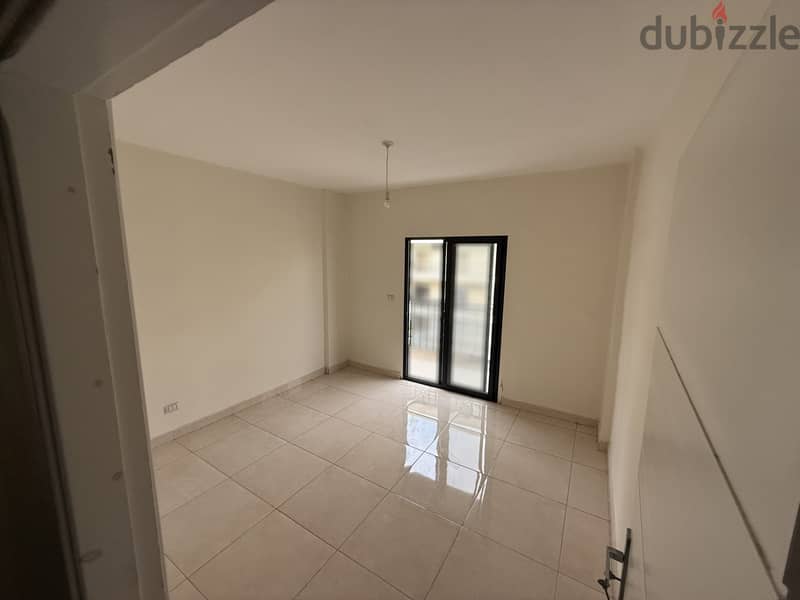 Apartment for sale in Tripoli شقة للبيع في طرابلس 4