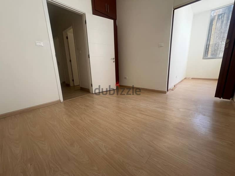 Apartment for sale in badaro شقة للبيع في بدارو 11