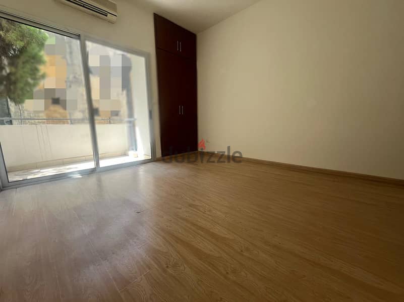 Apartment for sale in badaro شقة للبيع في بدارو 5