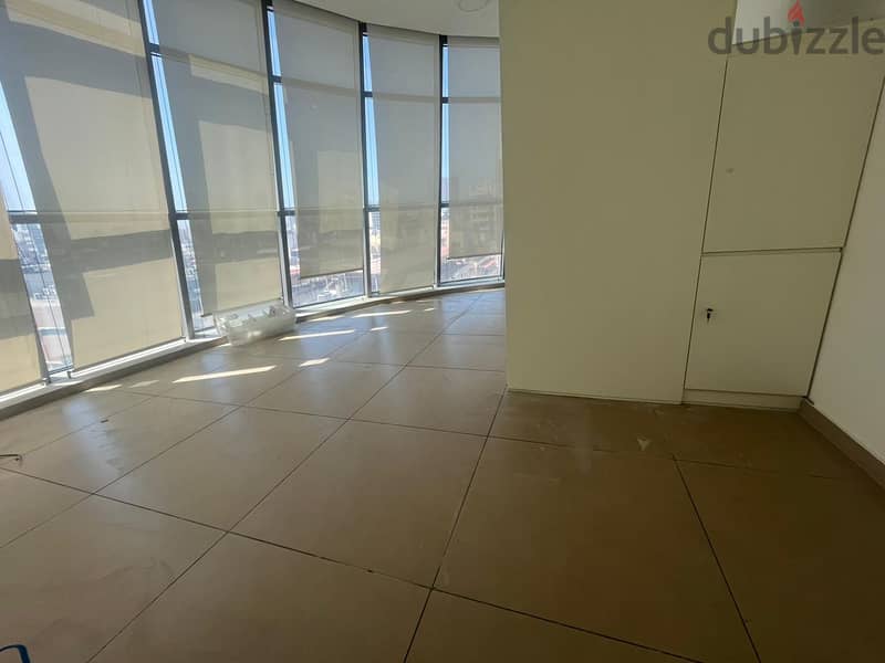 Office for Sale in Badaro مكتب واسع للبيع في بدارو 6