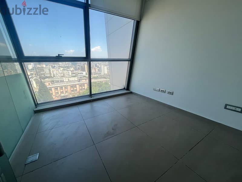 Office for Sale in Badaro مكتب واسع للبيع في بدارو 17