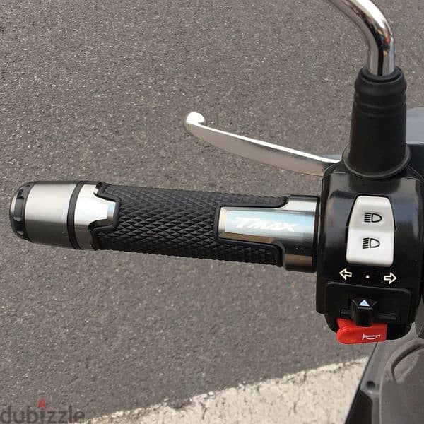 Tmax handle grips 1