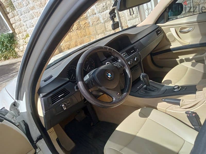 BMW 3-Series 2009 5