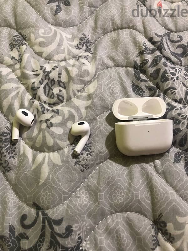 airpods 2 best quality for the lowest price delivery available 3