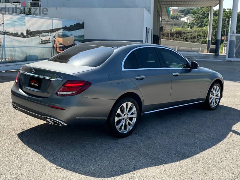 E-Class 400 Gray matt Special edition CleanCarfax 10