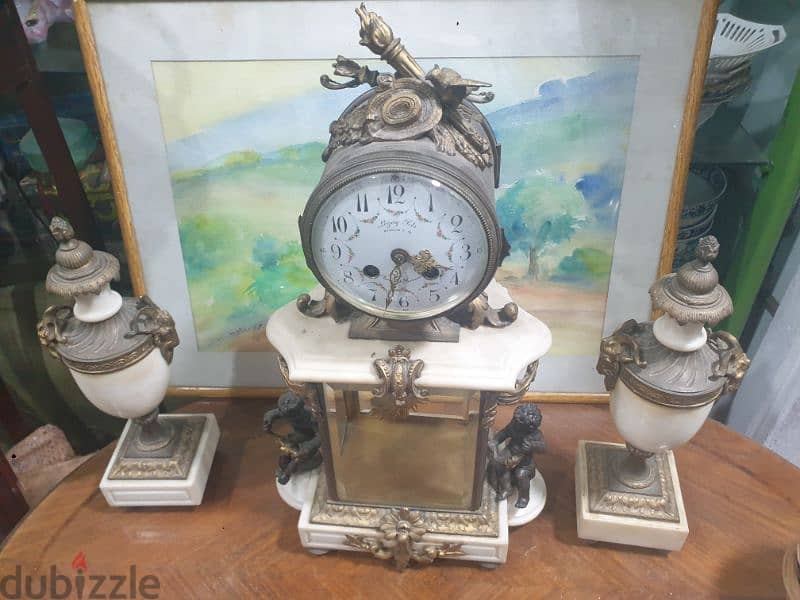 french antiques montre avec 2 casseroles en marble et bronze 1